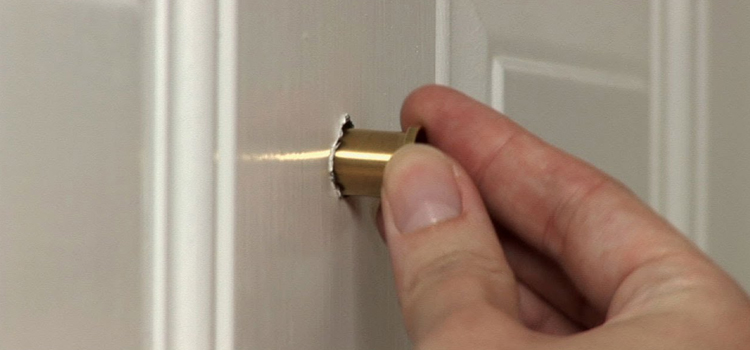 peephole door repair in San Martin